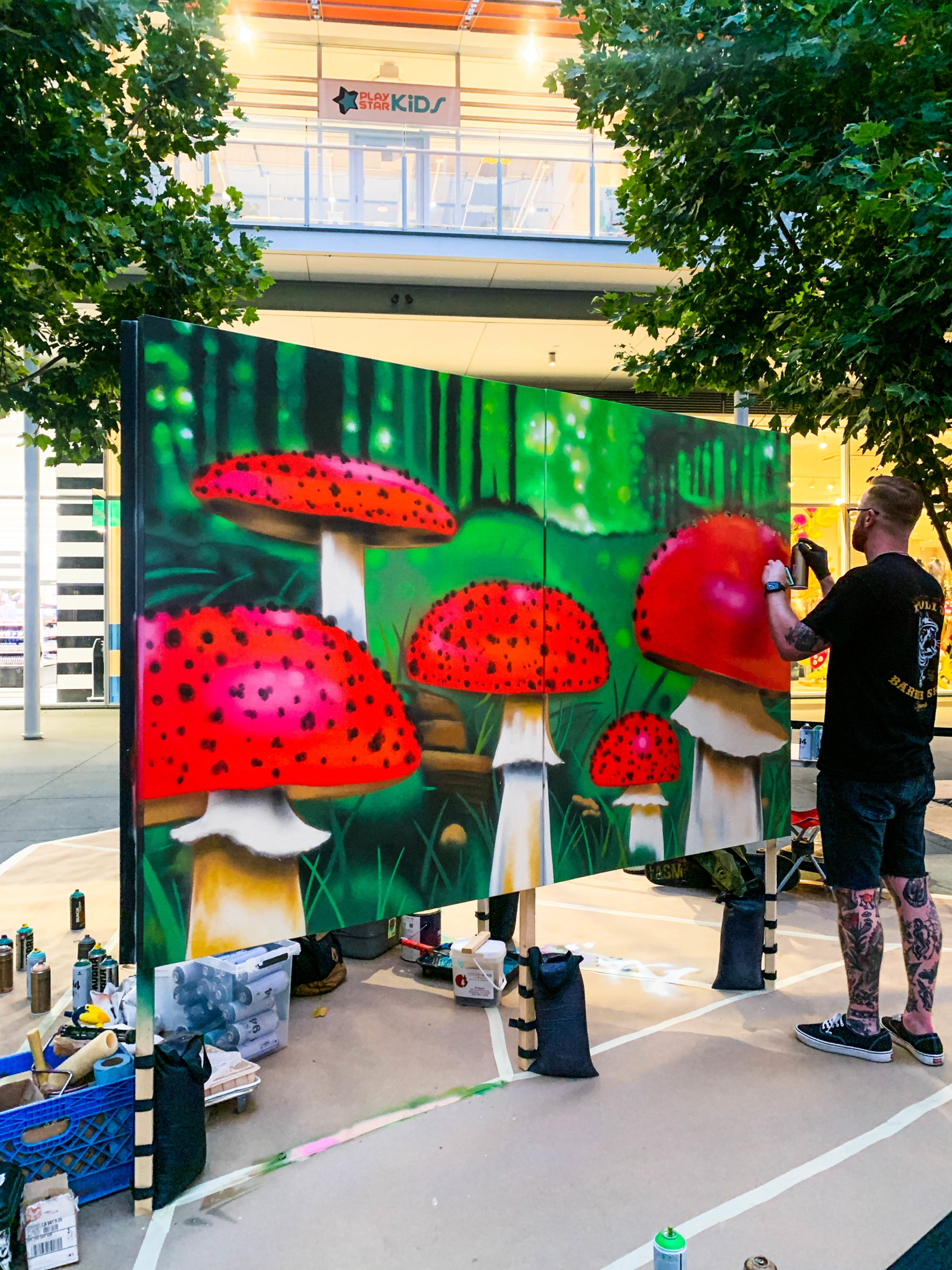 Mushroom Painting at Live Art Thursdays